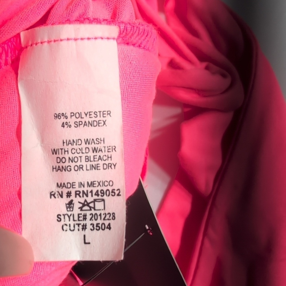 Fashion Nova Hot Pink Halter Top Size Large - Picture 5 of 5